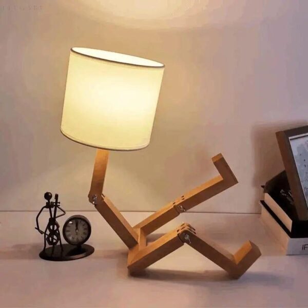 Humanoid Tischlampe Mit LED von LumiStyle - Modernes Wohnen - Image 6